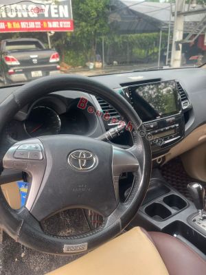 Xe Toyota Fortuner 2.7V 4X2 AT 2016