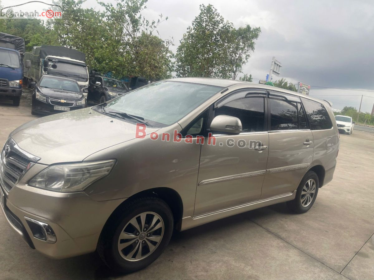 Toyota Innova 2.0E 2016