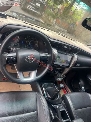 Xe Toyota Fortuner 2.4G 4x2 MT 2017