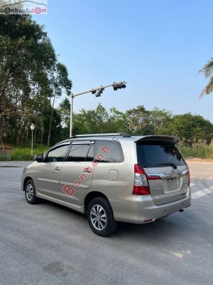 Xe Toyota Innova 2.0G 2015