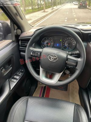 Xe Toyota Fortuner 2.4G 4x2 MT 2017