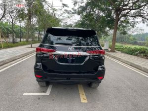 Xe Toyota Fortuner 2.4G 4x2 MT 2017