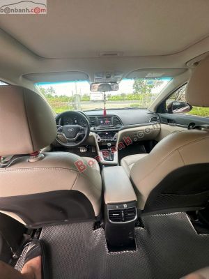 Xe Hyundai Elantra 2.0 AT 2018