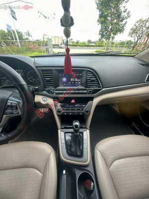 Xe Hyundai Elantra 2.0 AT 2018